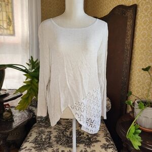 Boutique Lace Cream Asymmetrical Women's Long Sleeve Top Medium